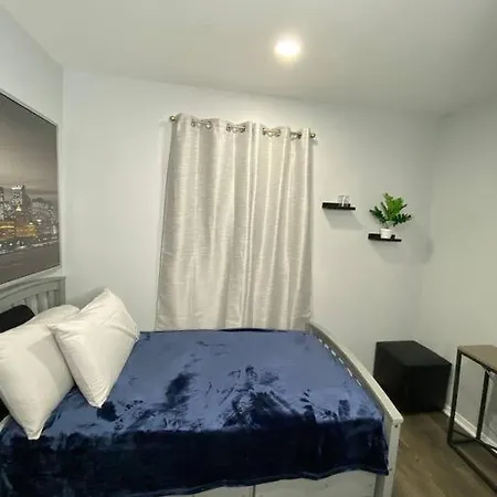 Modern 3Bed 2Bath Ranch With Diy Art Porch 3Tvs And Huge Front Yard To Enjoy! Villa Calumet City Exterior photo